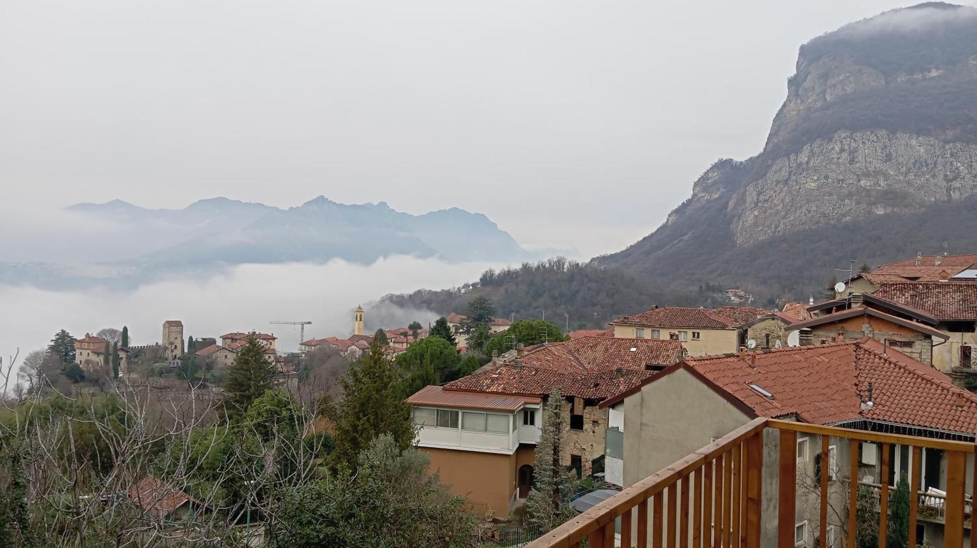 カロルツィオコルテ La Dimora Dei Due Laghi Bed & Breakfast エクステリア 写真